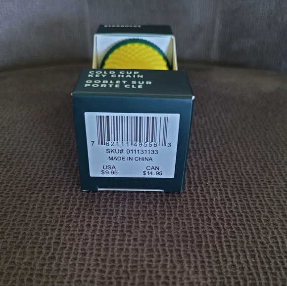 ✨️HP 3X✨️ Starbucks☕️ Hawaii🌺 Collection Studded Yellow💛 Pineapple🍍 Keychain - Picture 4 of 10